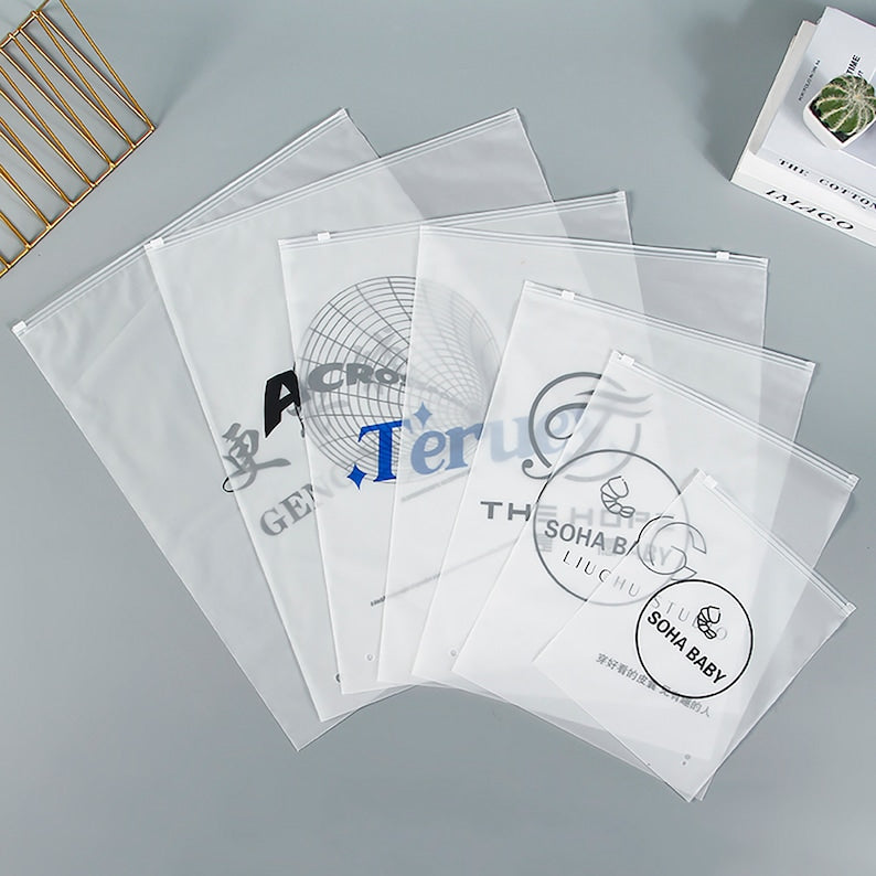 100 PC Custom Logo Zipper Bags for Clothing